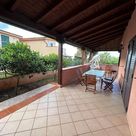 Casa Altavilla Milicia Holiday home